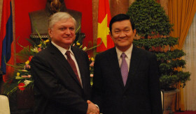 Edward Nalbandian visited Hanoi